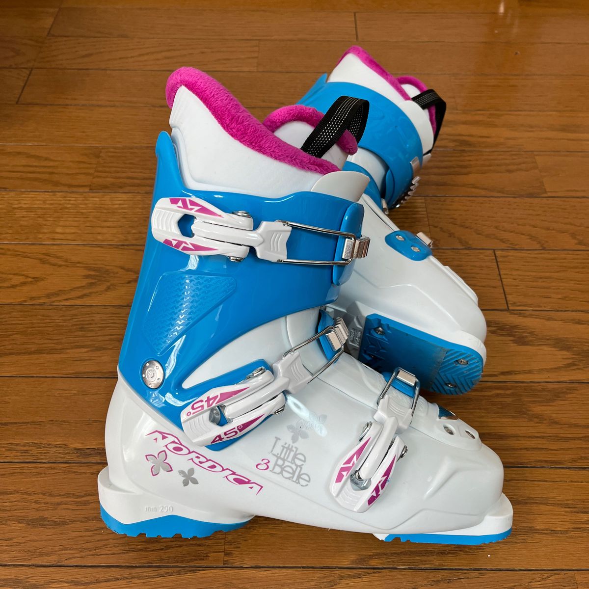 NORDICA〔ノルディカ ジュニア キッズ スキーブーツ〕<2019 NORDICA〔ノルディカ ジュニア キッズ スキーブーツ〕<2019