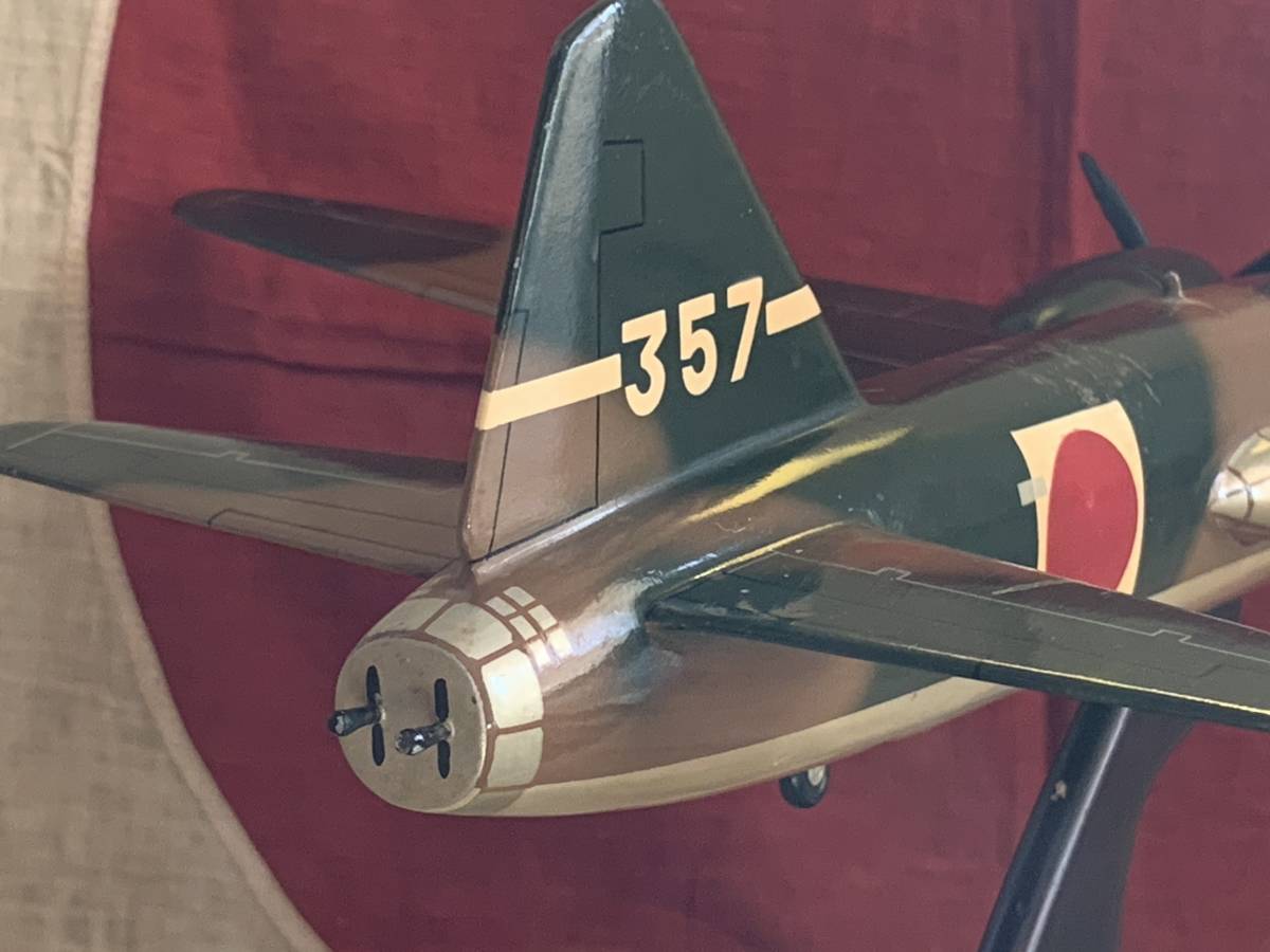 Mitsubishi G4M3 Betty 1/48 大日本帝国海軍 一式陸上攻撃機 第二次世界大戦 木製 旧日本軍 軍用機模型 一式陸攻 卓上モデル 鹿屋 USED_画像5