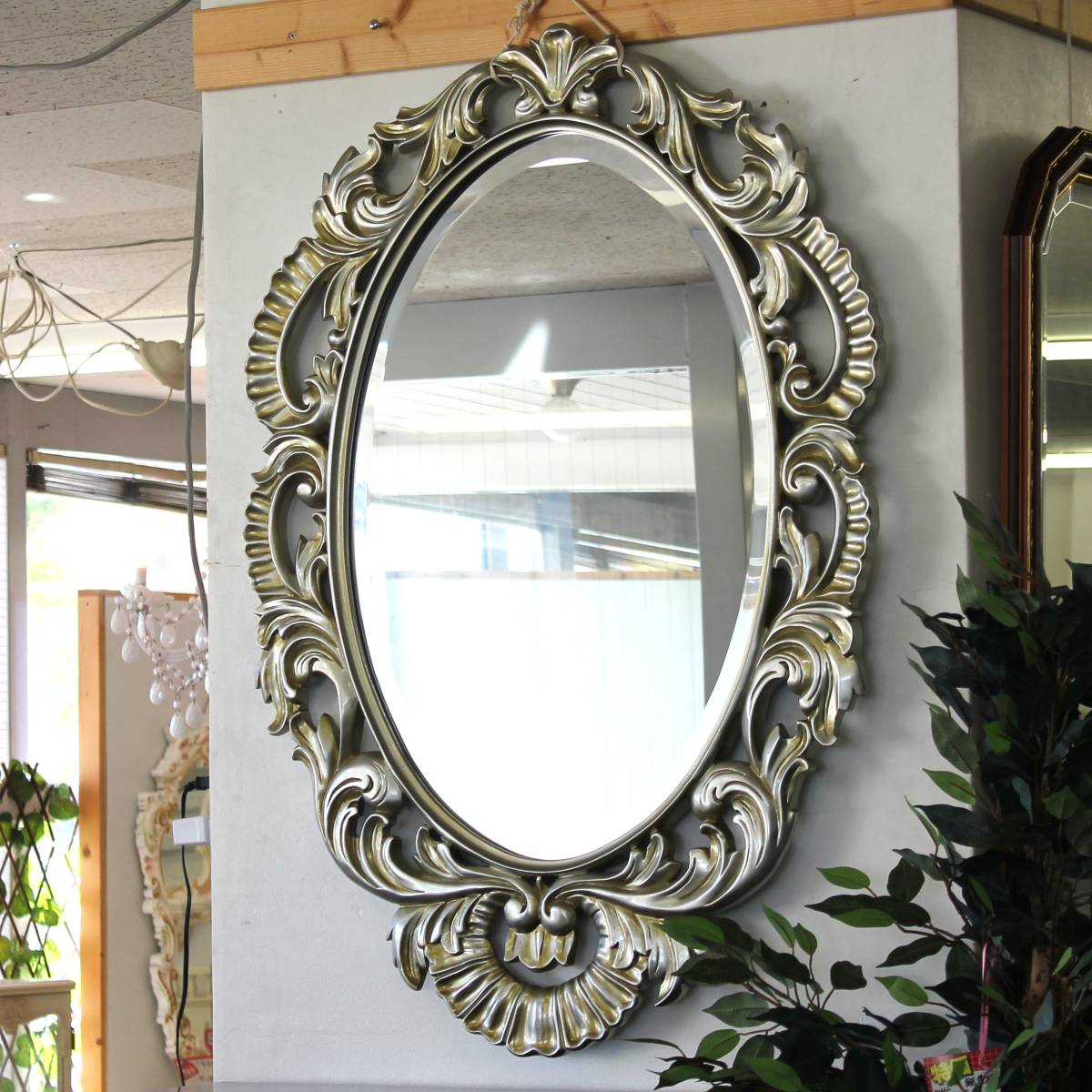 驚きの安さ 壁掛け鏡　シルバーミラー　アンティーク調 壁掛け式