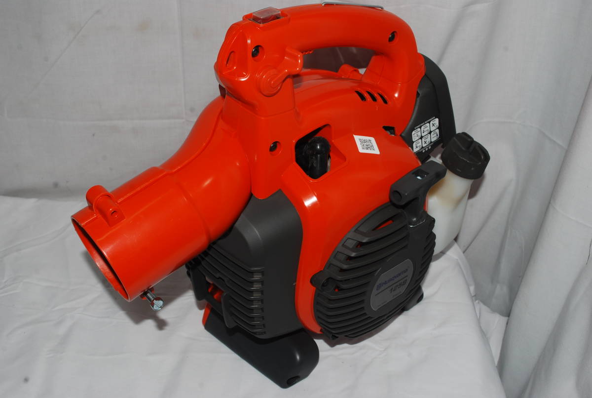 動作未確認　中古現状品　ハスクバーナ エンジンブロワー 送風機 125B HUSQVARNA _画像4