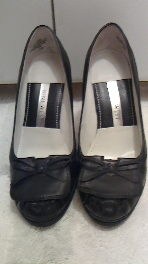  Nine West black heel 10.7M