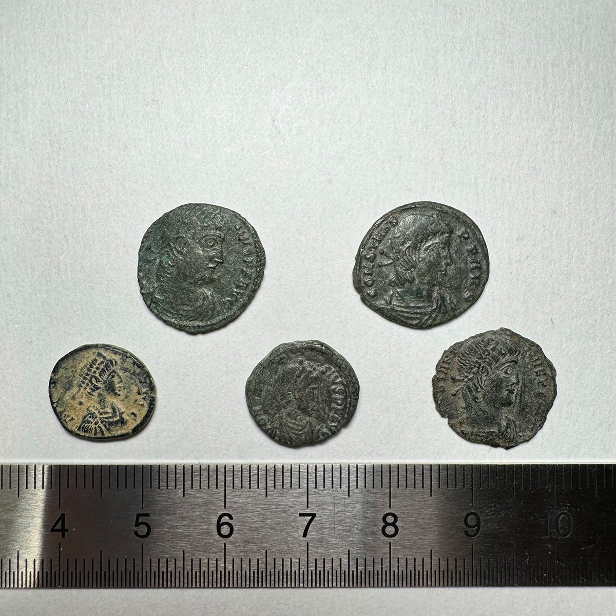 【古代ローマコイン】AE4フォリス クリーニング済 ブロンズコイン 銅貨 フォリス 5枚まとめてロット(ZiEriMSDD4)_画像1
