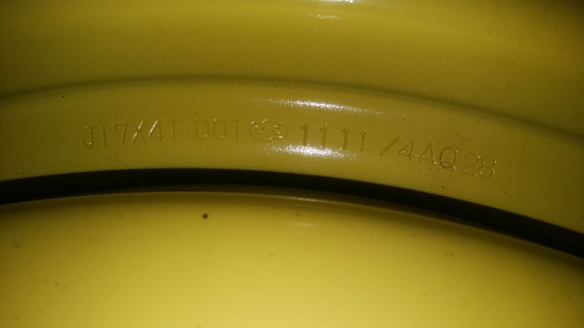 U#991 クラウン HV GWS204 2011年 純正スペアタイヤ T155/70D17 固定ネジ付き 2011年製 応急用 テンパー 個人宅配達不可_画像2