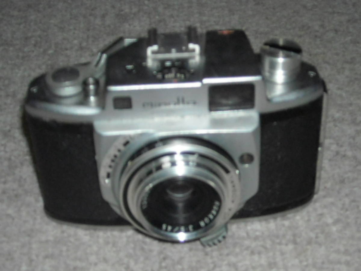 Minolta，千代田光学?ミノルタ，CHIYODAKOGAKU，カメラ，レンズ?皮ケース?部材，付帯品?関係品?ジャンク品，おまけ，２台，フラッシュ，三脚，レトロ