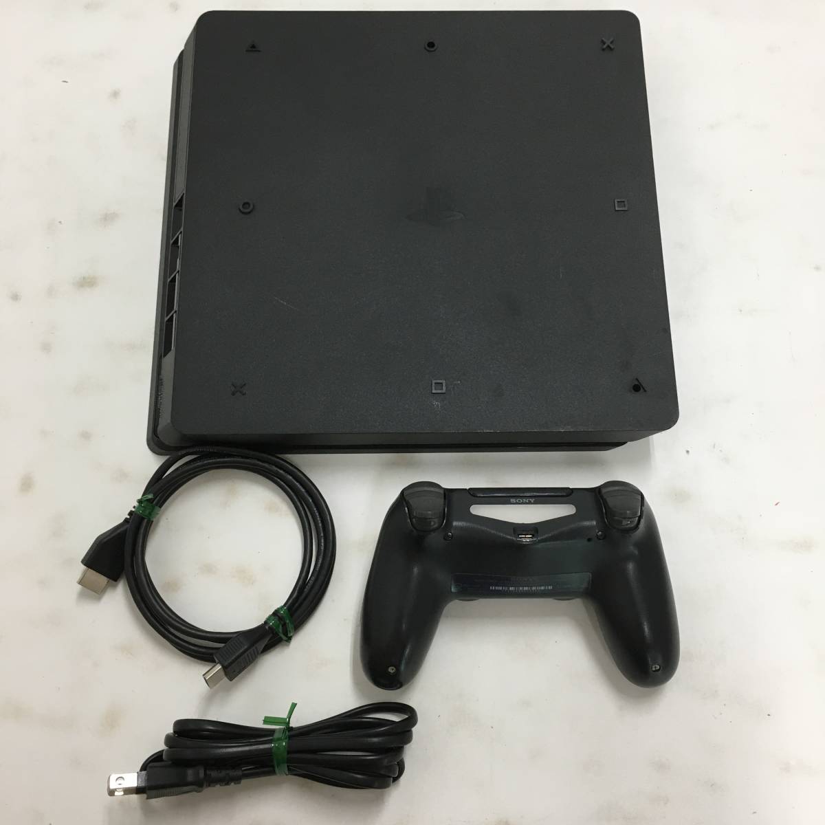 【1円～】SONY PS4 本体 箱無し CUH-2000A 500GB ※動作確認確認済み ※欠品物あり【中古品】_画像2