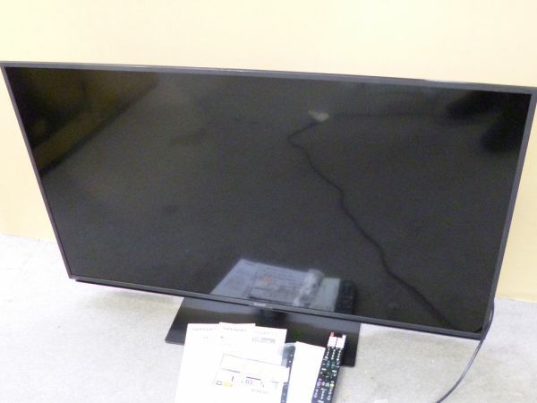 L042-N37-63【引取限定】 SHARP シャープ AQUOS アクオス 4T-C50DL1 50型 液晶テレビ 2022年製 説明書 リモコン付き 通電確認済 現状品①_画像2