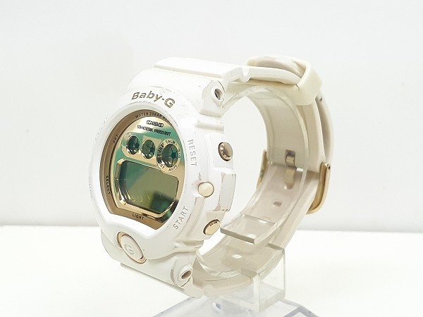 L213-N29-2167 CASIO カシオ Baby-G ベビージー BG-6901 ホワイト×ゴールド レディース クオーツ デジタル 腕時計 不動 現状品③_画像3