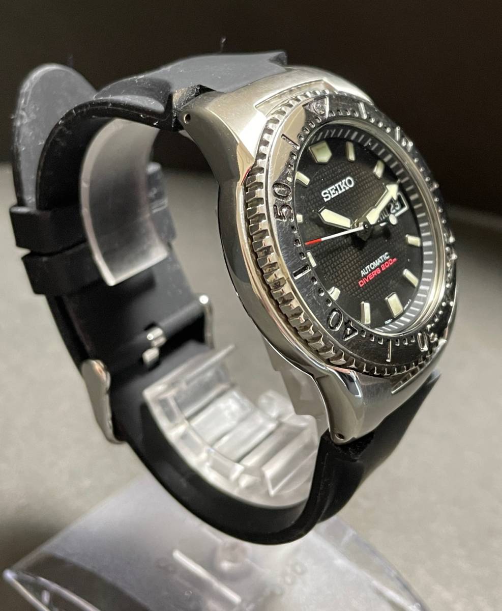 ★稼働品★ SEIKO 7S26-01X0 SKXA49 ブラックナイト セイコー 2003年製推定 海外モデル ダイバー 自動巻 腕時計 _画像4