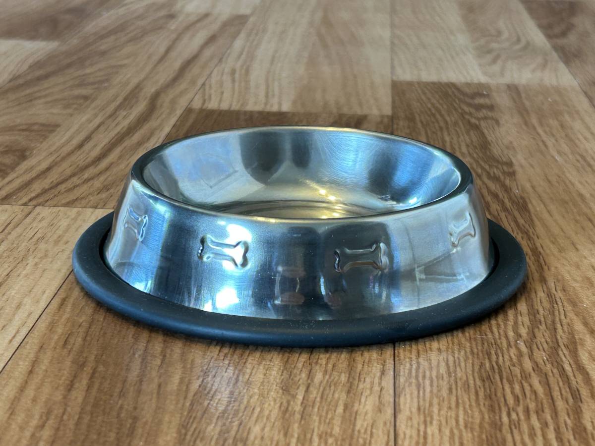  dog for tableware * hood bowl * made of stainless steel * slip prevention attaching 