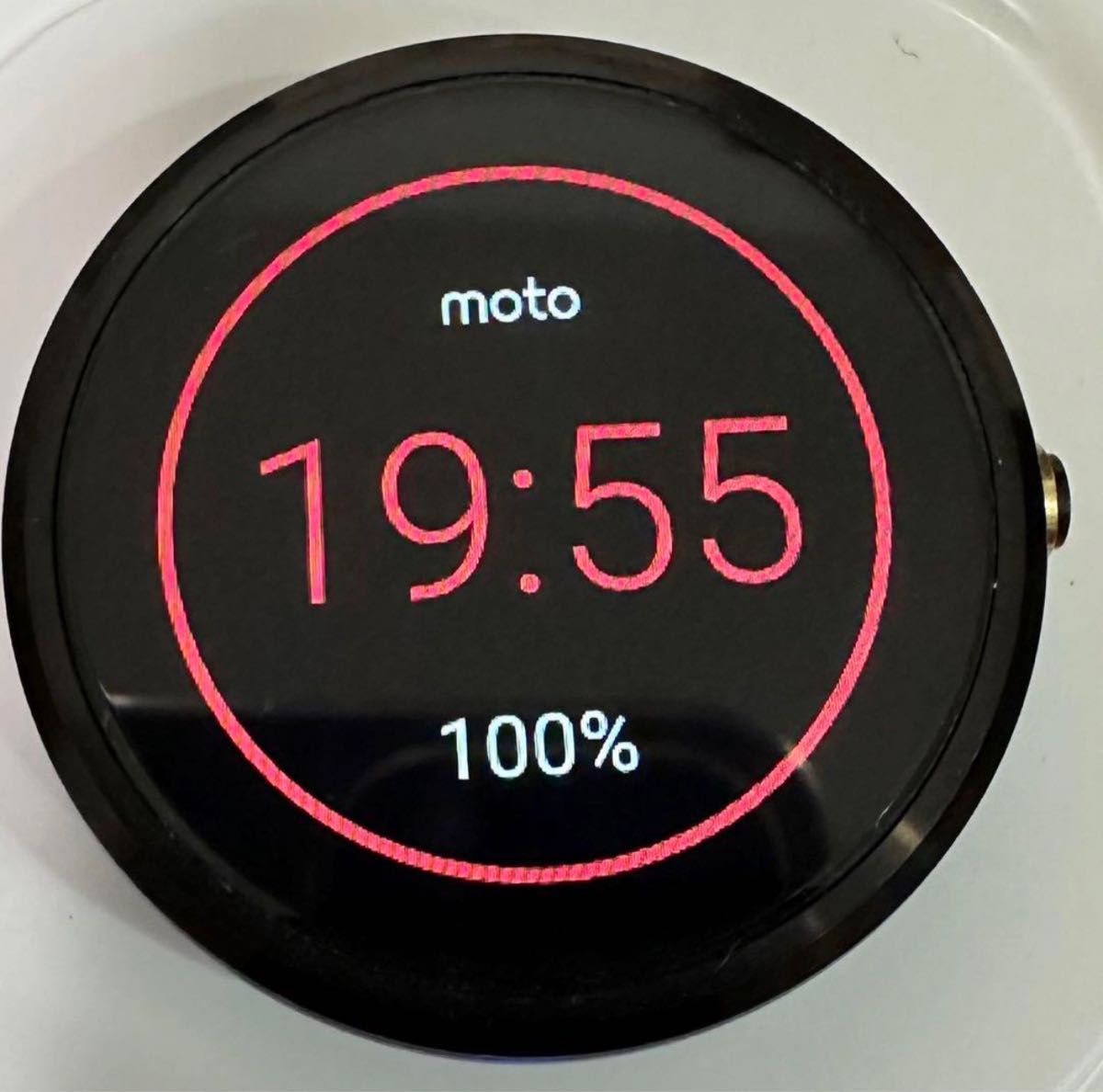 【まとめ買いキャンペーン中】モトローラ　スマートウォッチ　moto 360