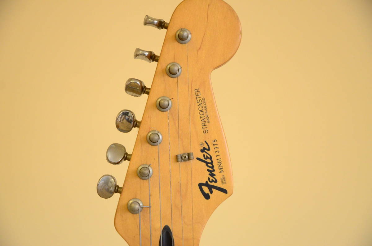 Fender mexico STRATOCASTER フェンダー メキシコ ストラトキャスター エレキギター MN6113375 1996年 ヴィンテージ_画像2