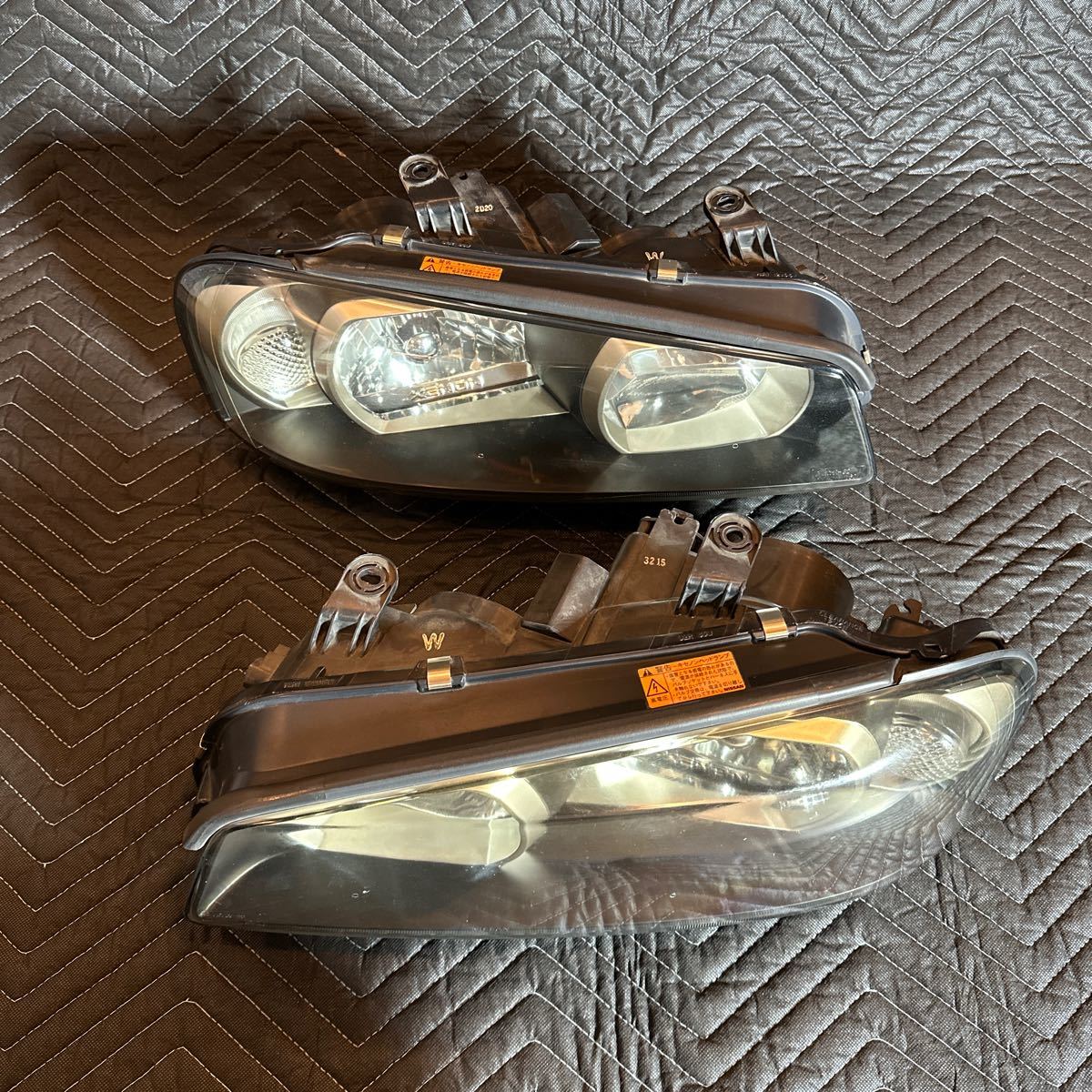 BNR34 R34 GT-R 前期　ヘッドライト　ユニット　左右セット　キセノン　HID 中古　長期保管品　ICHIKOH 1601_画像3