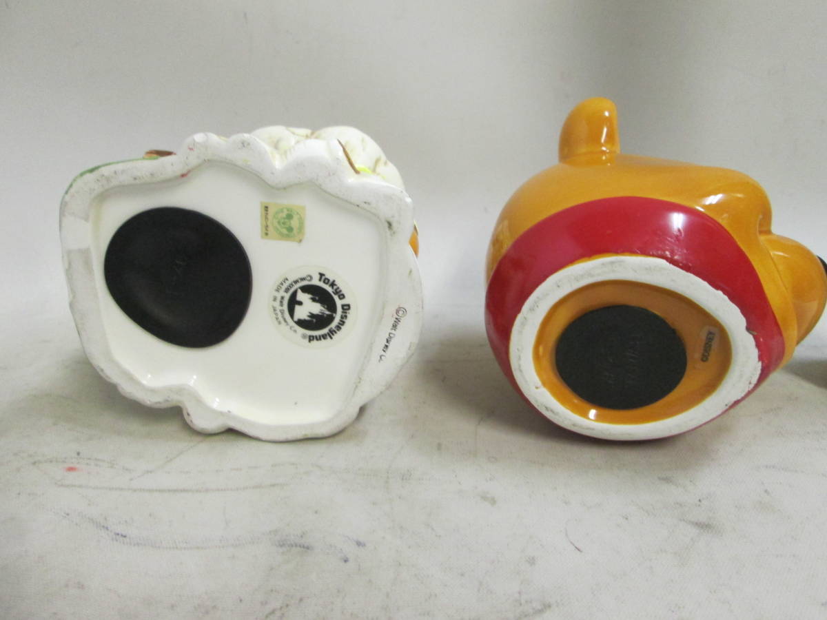 東京ディズニーランド TDL くまのプーさん 陶器の貯金箱＋陶器　貯金箱　２個共に未使用 
