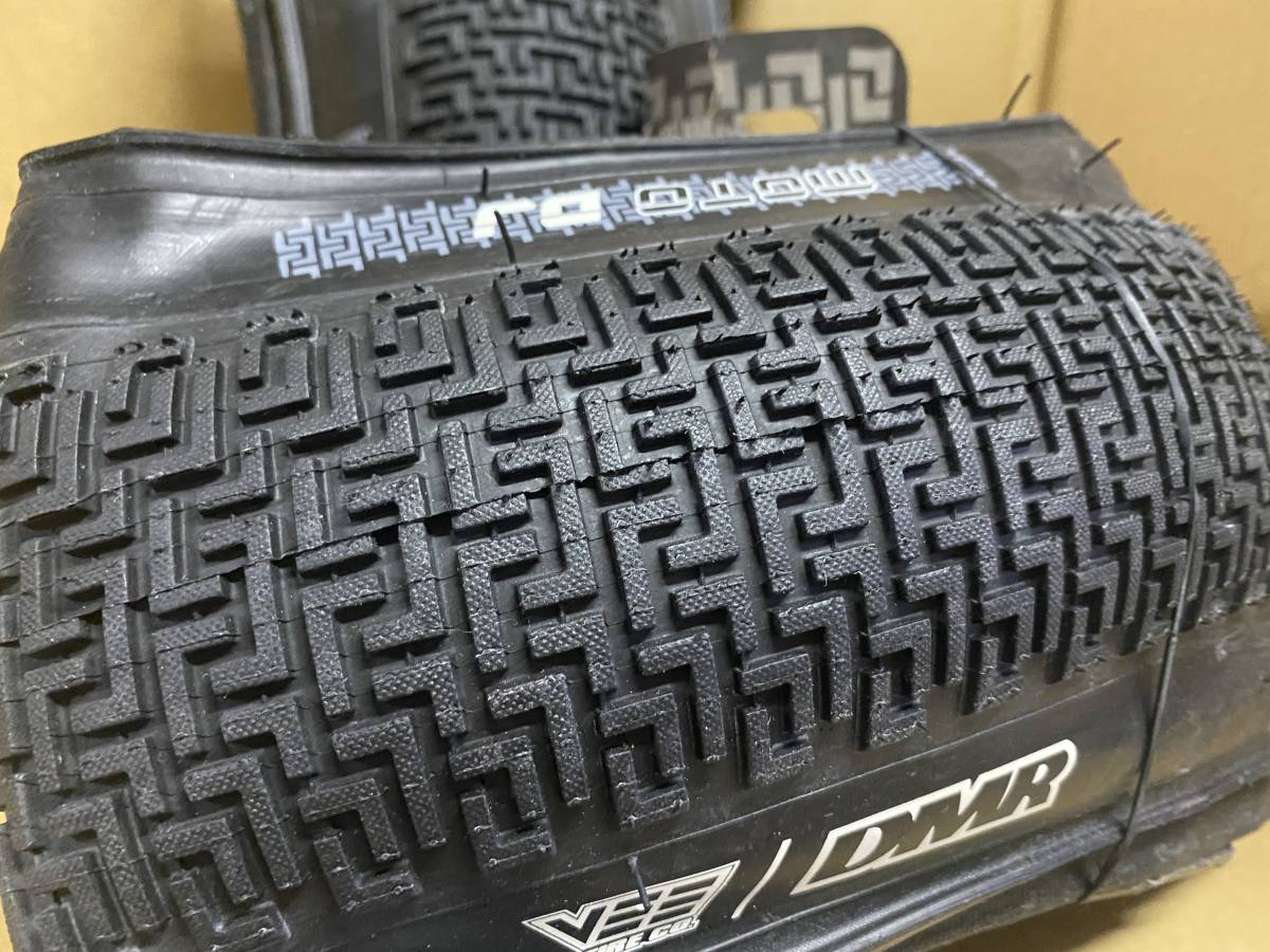 DMR MOTO DJ プレミアム ケブラービード 26インチX2.2 DMR MOTO DJ プレミアム ケブラービード 26インチX2.2