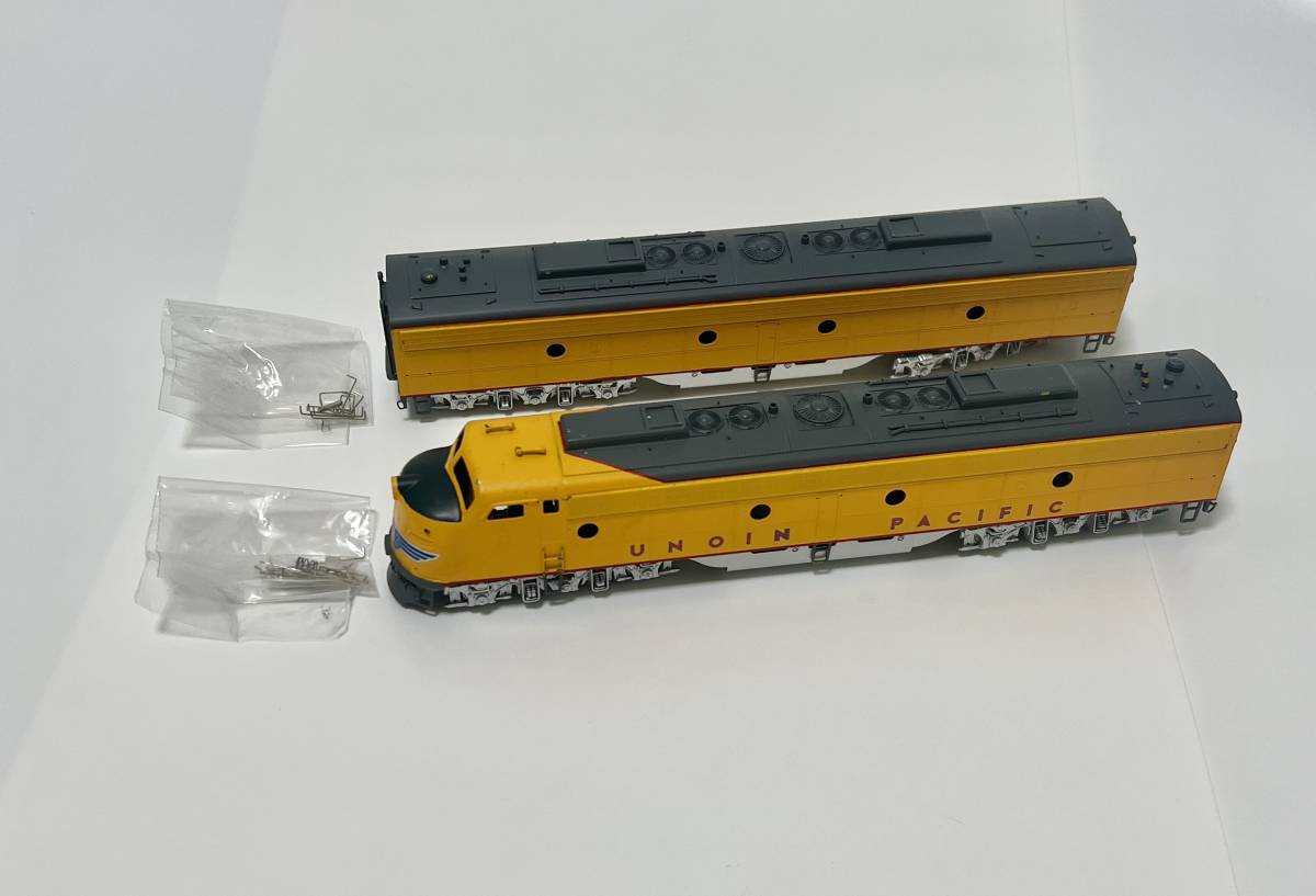 動作未確認 中村精密 HOゲージ EMD E-9 ユニオン・パシフィック鉄道 UNOIN PACIFIC Ａ＋Ｂユニット_画像1