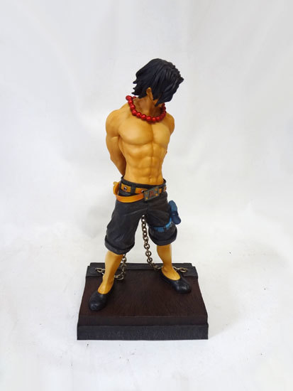 ヤフオク One Piece ワンピース 一番くじ エース フィギュ