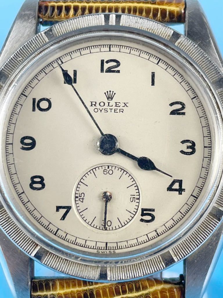 ロレックス オイスター ref.6422 ROLEX OYSTER 全アラビア数字　スモセコ 可動品　ベゼルが特徴的です。_画像3