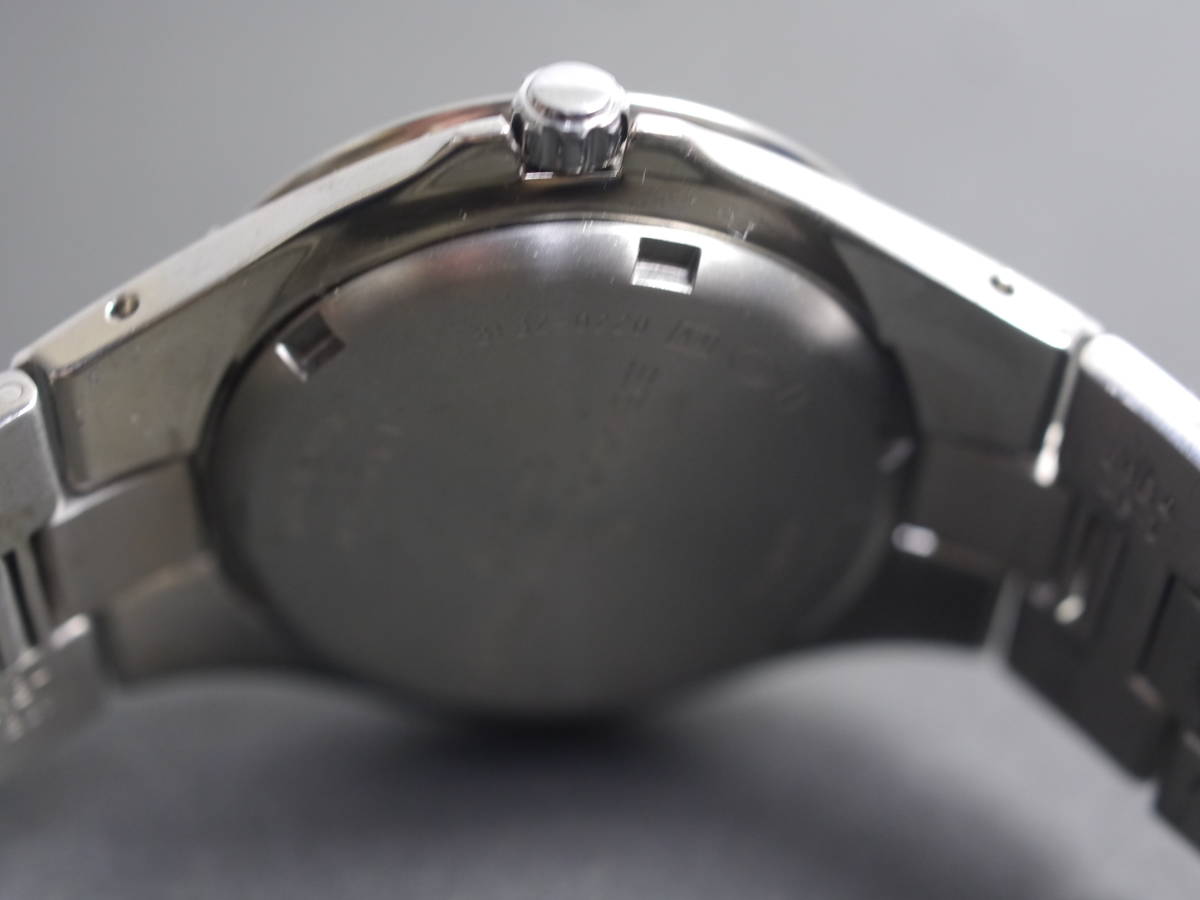 セイコー SEIKO パーペチュアルカレンダー 3針 デイト 純正ベルト チタン 8F32-0220 男性用 メンズ 腕時計 日本製 W397_画像7