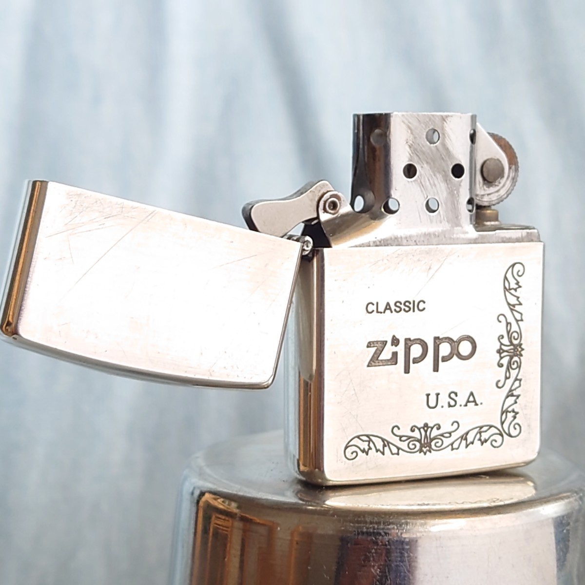 1111円～ ZIPPO 美品 イタリック 91年製 ジッポ 1991 ジッポー オイルライター USA SILVER Color クラッシック_画像3