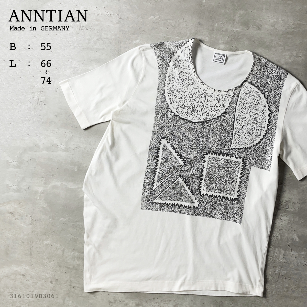 ANNTIAN メンズ XL 相当 M ドイツ製 アシンメトリー 綿 100% モノトーン 総柄 プリント Tシャツ 白 ホワイト 変形 アンティアン Uネック 夏