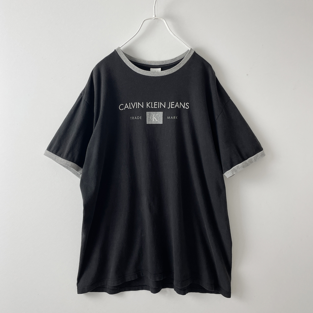 90s - 00s Calvin Klein メンズ XL 相当 USA製 ロゴ プリント 半袖 リンガー Tシャツ 黒 ブラック オーバーサイズ ヴィンテージ モノトーン_画像4