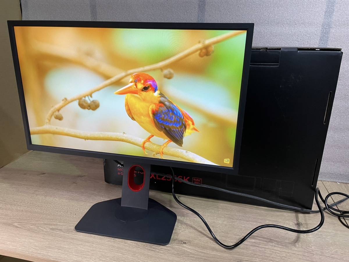 BenQ｜ベンキュー ゲーミングモニター ZOWIE ダークグレー XL2566K [24.5型 /フルHD(1920×1080) /ワイド] 美品 111812_画像1