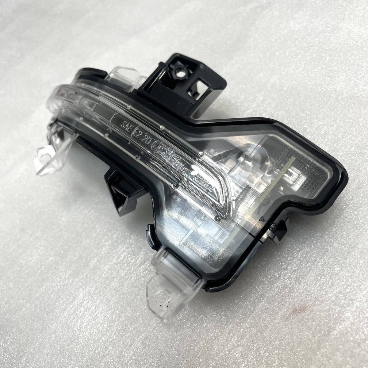 新車外し.超美品☆日産純正☆T33系 エクストレイル☆ドアミラーウインカーLED☆62581☆左右セット