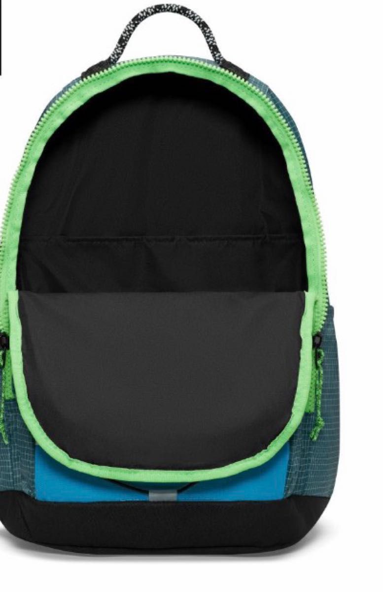 新品、未使用品　NIKE バックパック　26L 