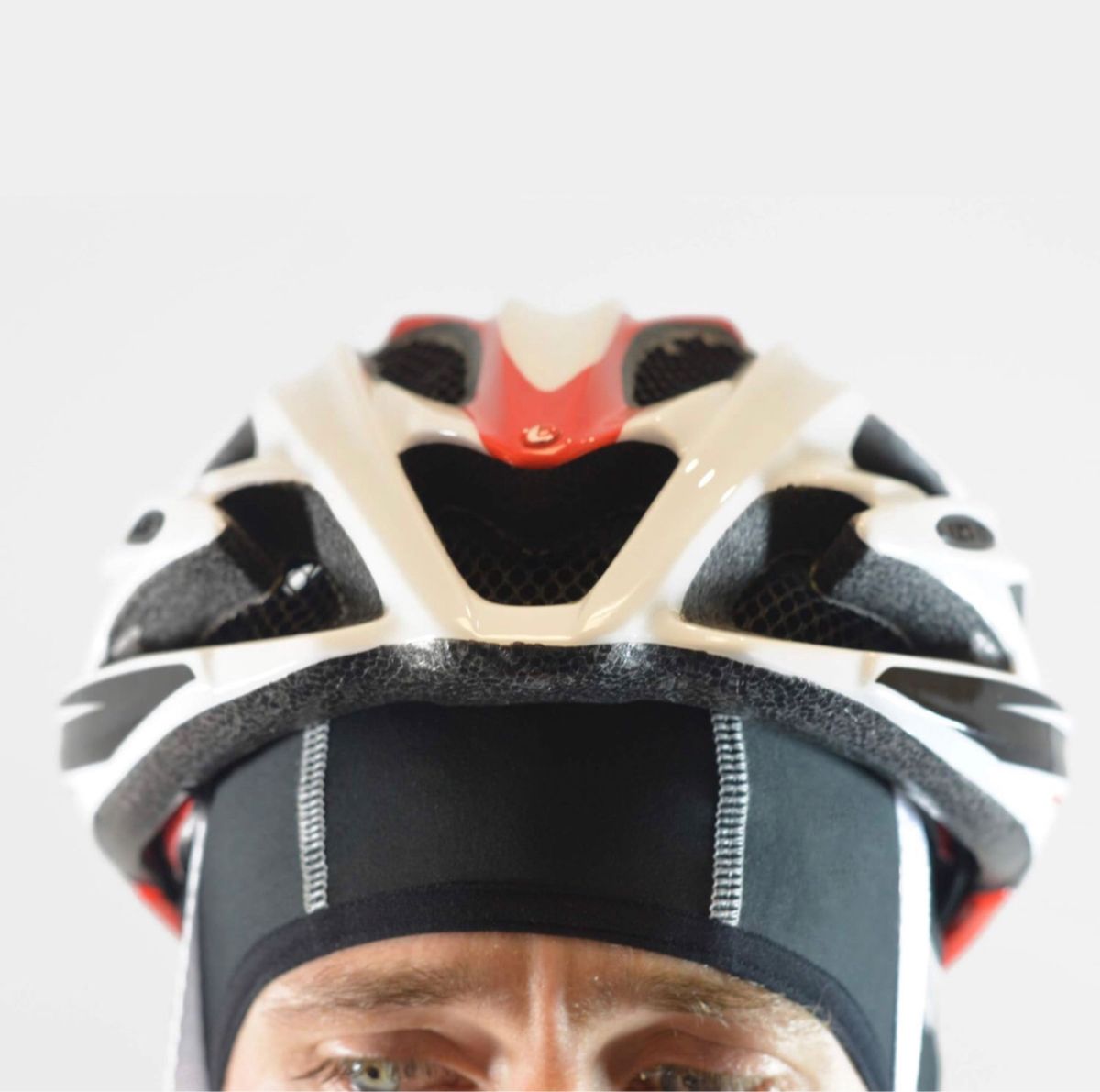 サイクルキャップ　アンダーヘルメット　キャップ　スカルキャップ　スポーツ帽　新品