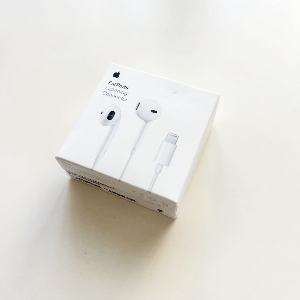 新品未開封品Apple純正イヤホンEarPods with Lightning Connector