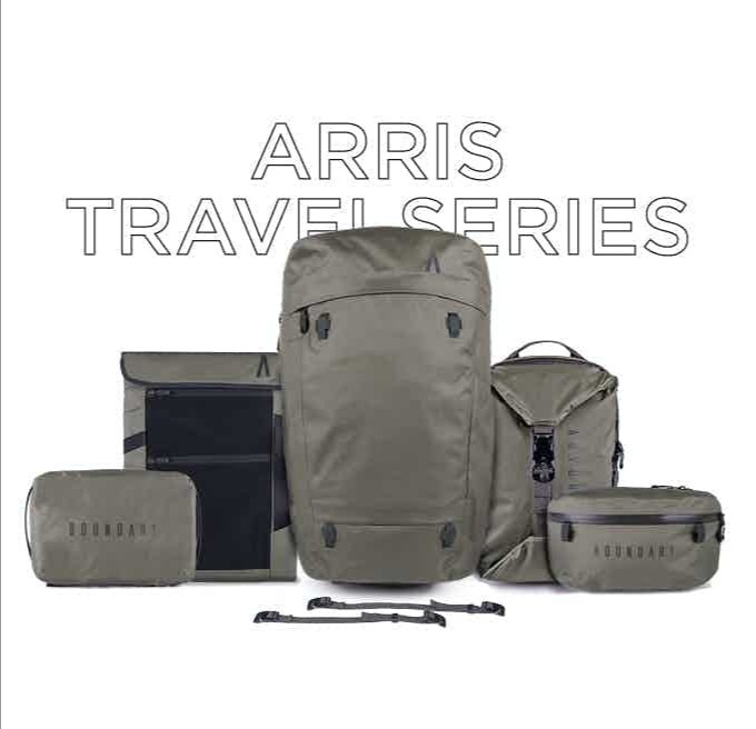 熱販売 20930円 合体するArrisシリーズのバックパック8点一式、新品 バックパック