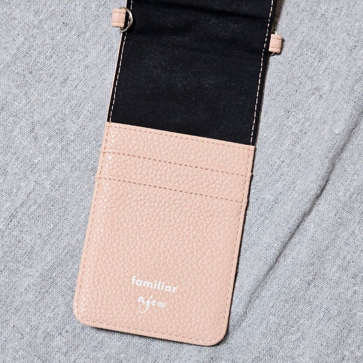 マルチケースM ajew エジュー×ファミリア iPhoneケース sho6 マルチケースM ajew エジュー×ファミリア iPhoneケース sho6