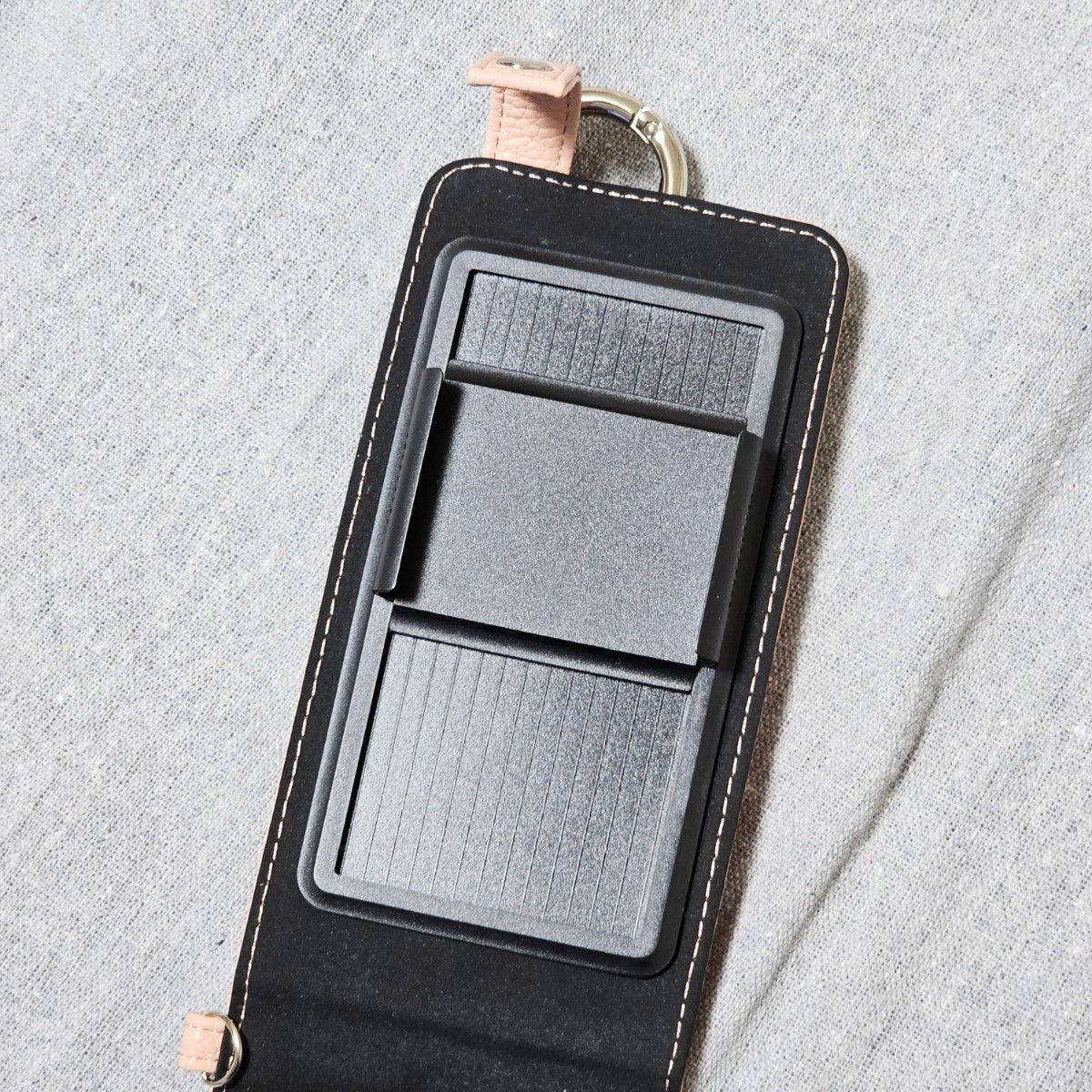 マルチケースM ajew エジュー×ファミリア iPhoneケース sho6 マルチケースM ajew エジュー×ファミリア iPhoneケース sho6