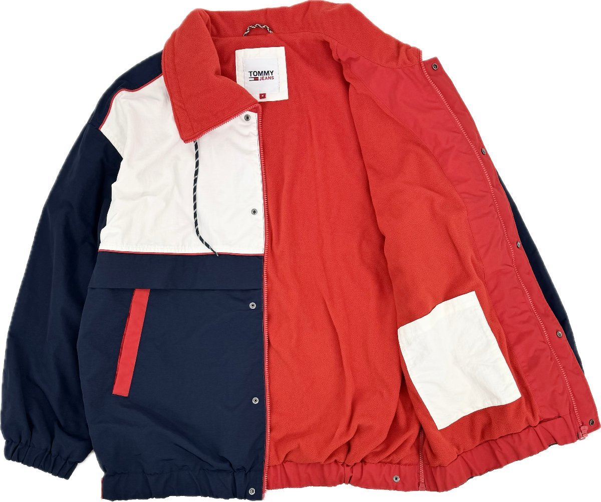 美品 22aw TOMMY JEANS トミーヒルフィガー 「カラーブロック ジャケット」 オーバーサイズ ナイロン 裏フリース DM15097 M 紺 定価￥29700_画像6