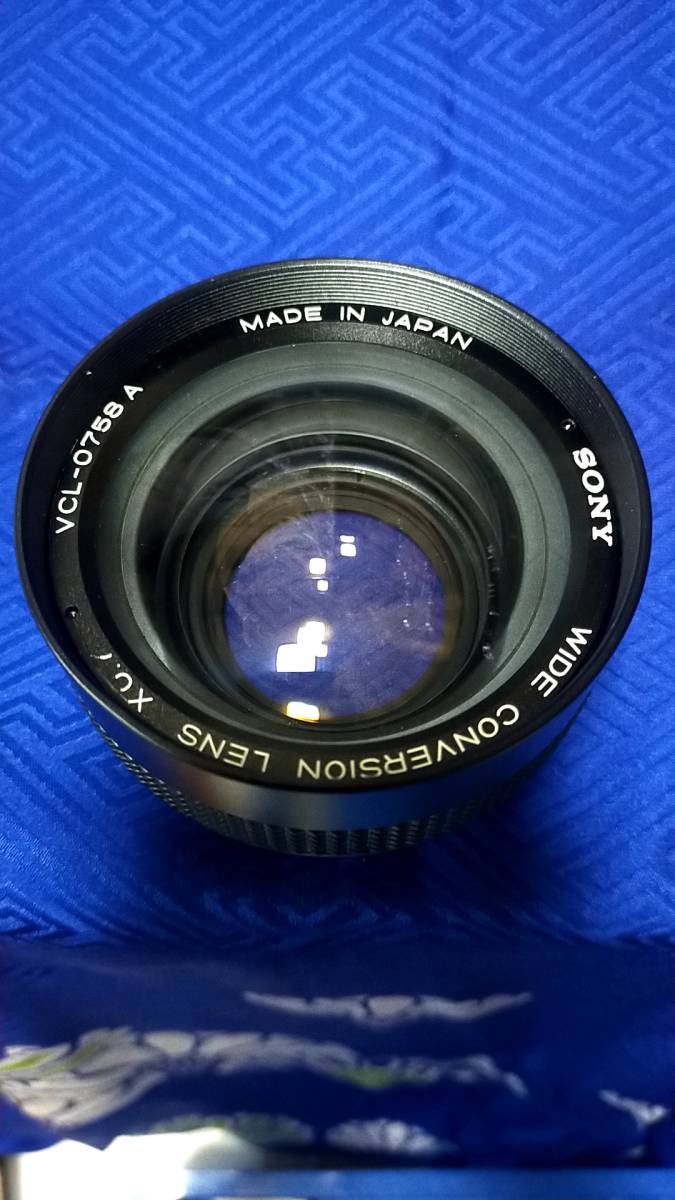[C-22-32]SONY WIDE CONVERSION LENS X0.7 VCL-0756A MADE IN JAPAN　中古　一眼レンズ　並品_画像4