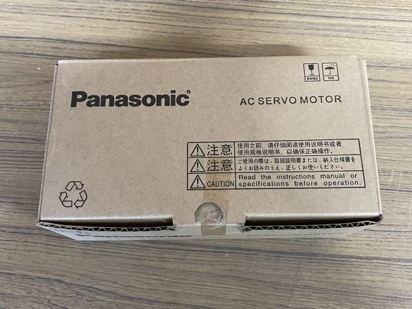 新品未使用！Panasonic パナソニック　ACサーボモーター　MSMF042L1S2　アクチュエータ　工具　重工具　kd03009596_画像1