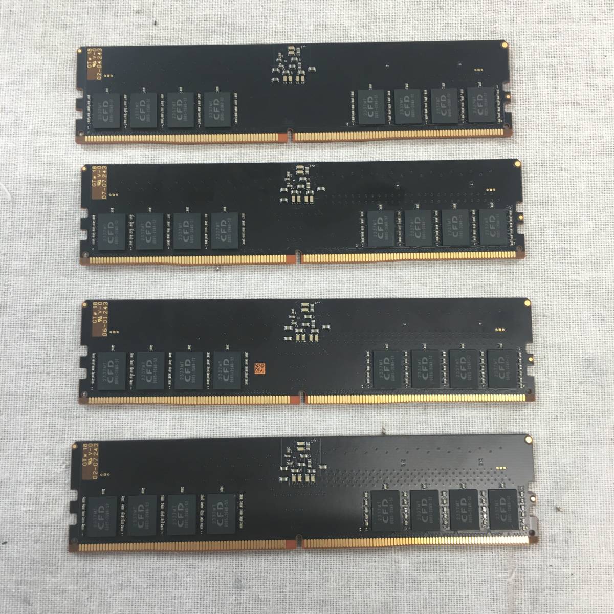動作未確認 CFD販売 デスクトップPC用メモリ DDR5-5200 (PC5-31200) 32GB 288pin シー・エフ・デー販売 W5U5200CS-32G 4枚セット_画像3