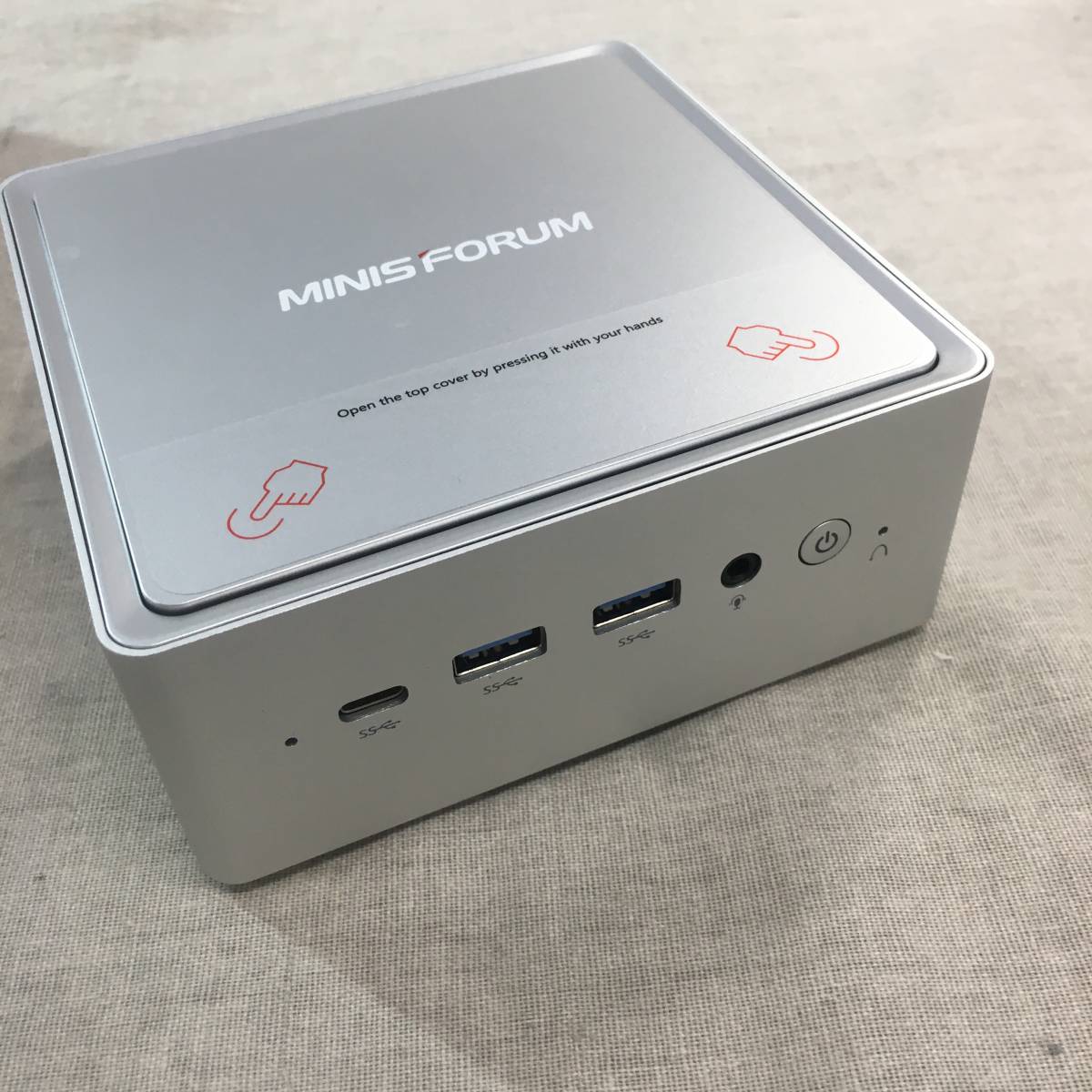 ジャンク品 MINIFORUM NAB6 MINI PC ミニ PC INTEL CORE I7 12650H/32GB RAM デスクトップPC_画像3