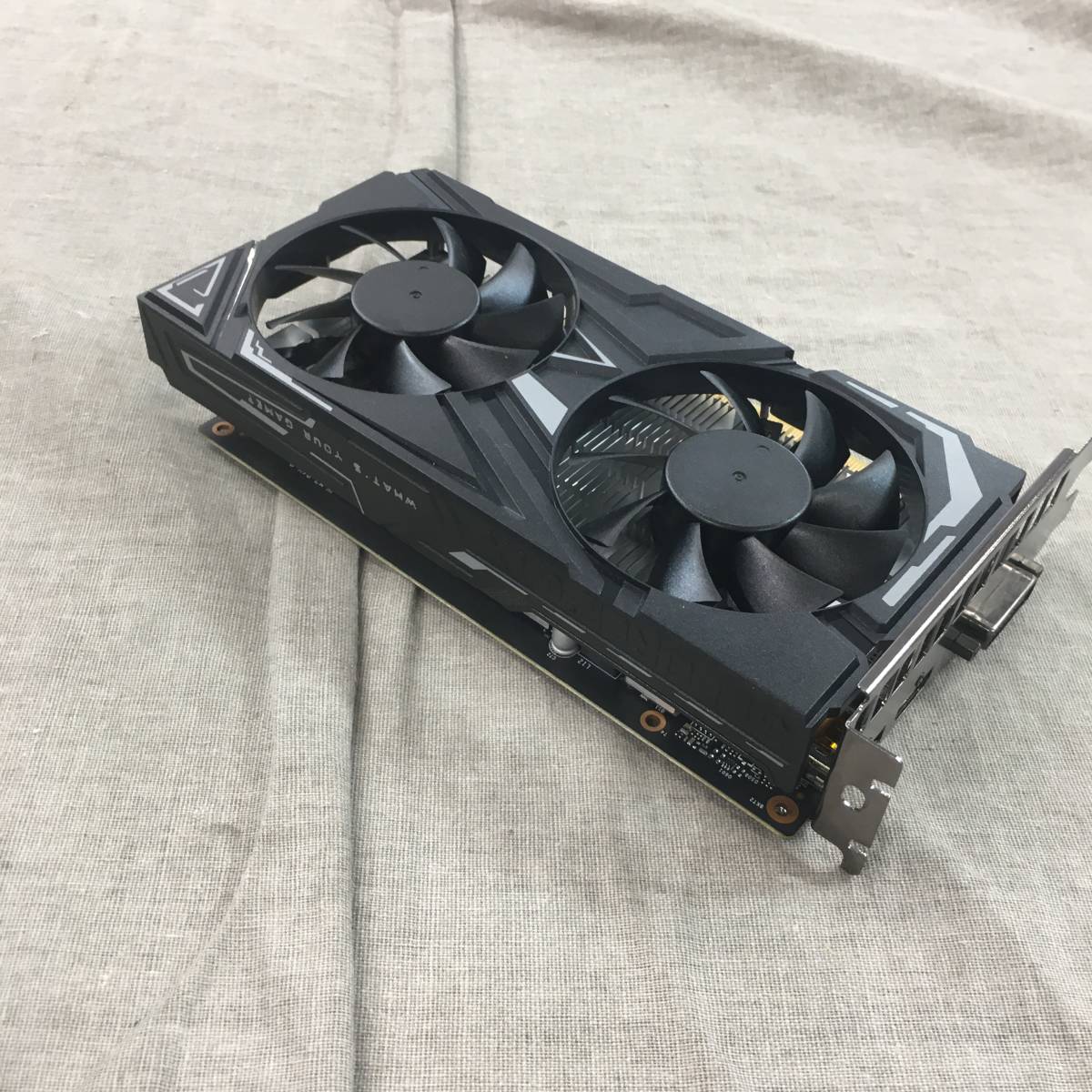 現状品 玄人志向 NVIDIA GeForce GTX1650搭載 グラフィックボード GDDR6 4GB デュアルファン・補助電源なしモデル GF-GTX1650D6-E4GB/DF3_画像4