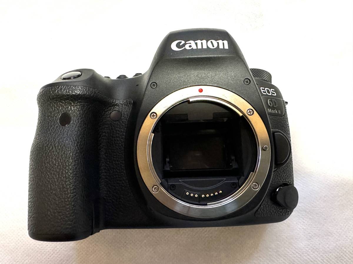 中古美品　Canon EOS6D　Mark II_画像2