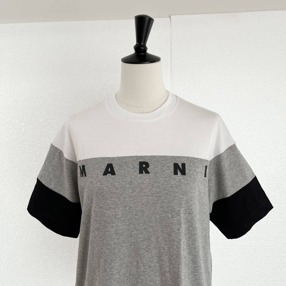 MARNI マルニ　ロゴ入り 半袖Tシャツ　カットソー　グレー　XSサイズ_画像3