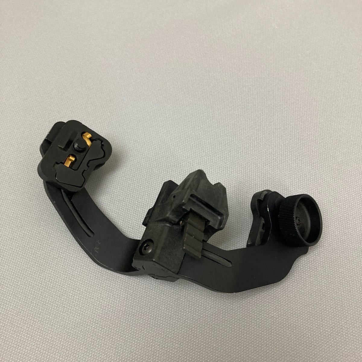 【米軍実物】ITT社製 Dual Headmount Adapter ダブル Jアーム PVS-14 《軍放出品　中古良品》_画像1