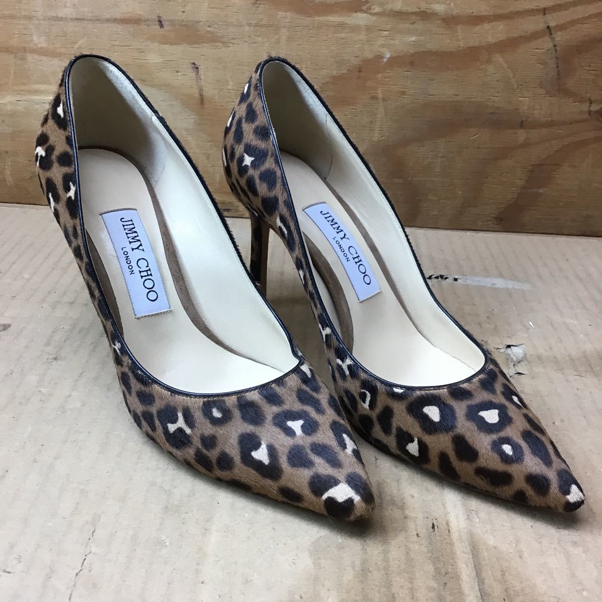 JIMMY CHOO パンプス ヒョウ柄サイズ36.5 ヒール7cm 中古_画像2