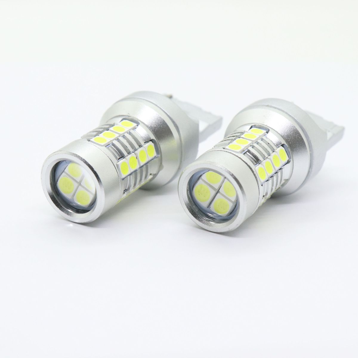 4000lm T20 LED ヘッドライト級 超爆光 バックランプ キャンセラー内蔵 6500K 3030チップ 28発 2個入