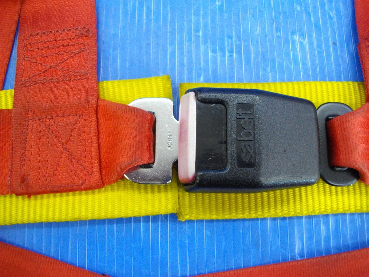 SA[1390]Sabeltsa belt Clubman Harness CLUBMAN75 4 point type 2 -inch red driver`s seat side right side secondhand goods 