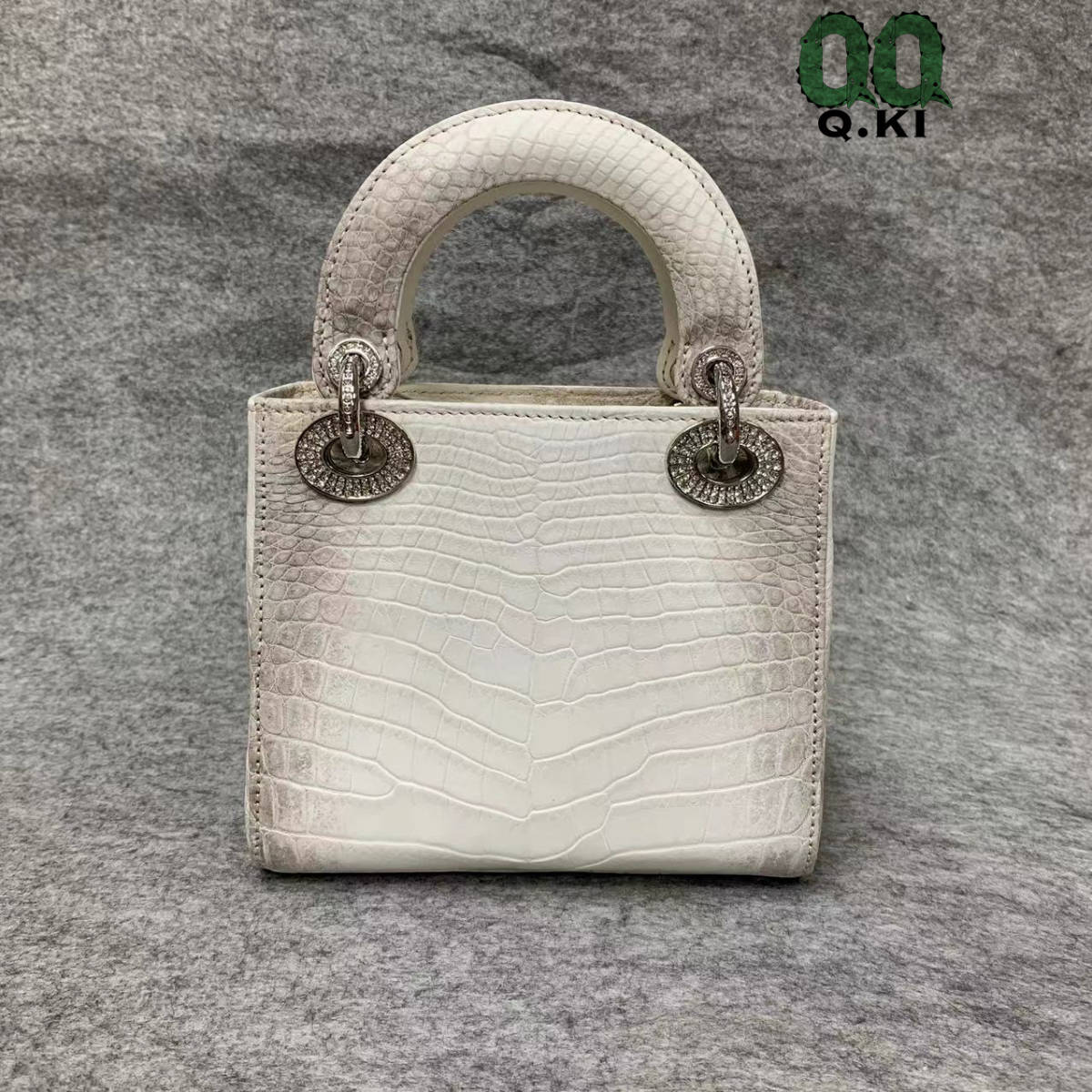 himalaya white crocodile leather wani leather genuine article . leather center taking . mat processing handbag shoulder bag beautiful color 1 point 