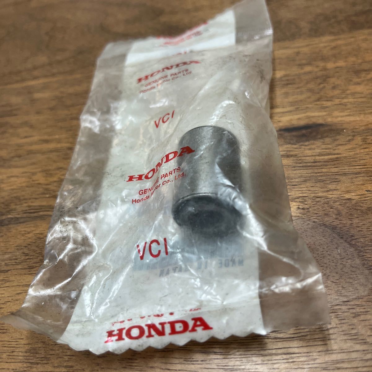 MB-169★クリックポスト(全国一律送料185円) HONDA ホンダ 純正品 ダンパーブッシュ 52451-MA0-000 VFR400R 新品 バイク部品 G-3/②_画像3