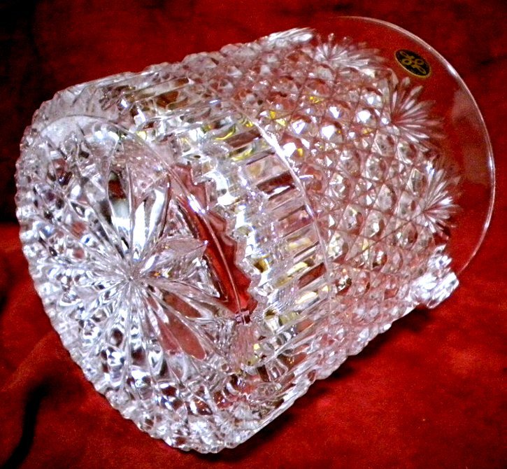  продажа  HOYA   кристалл   лед  ...  содержимое :1000cc  сделано в Японии   неиспользуемый  хранение товара   коробка  нет   C/D ,  сам товар  размер ：W134×D125×H130mm ,  вес  /1070ｇ