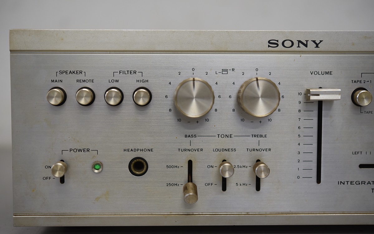 YKK11-10 現状品 ソニー SONY TA-1150D プリメインアンプ INTEGRATED AMPLIFIER オーディオ機器 音響機器 アンプ_画像2