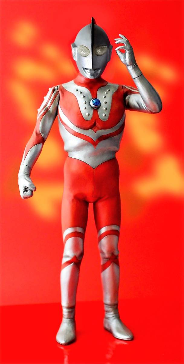 CCP Zofi告別Ultraman Ver特殊訂單損壞處理和照明噱頭EXPLUS 原文:CCP ゾフィ さらばウルトラマンVer 特注ダメージ加工＆発光ギミック付　　エクスプラス